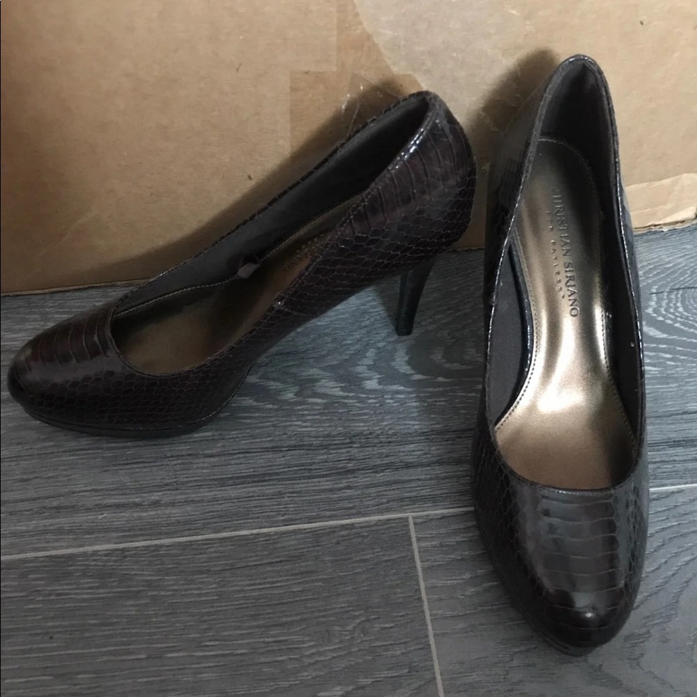 🔴Donated🔴Christian Siriano 8 brown heels